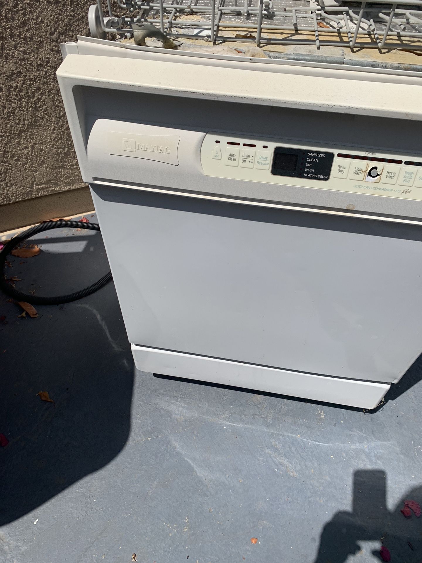 Maytag Under The Cabinet Microwave And Dishwasher