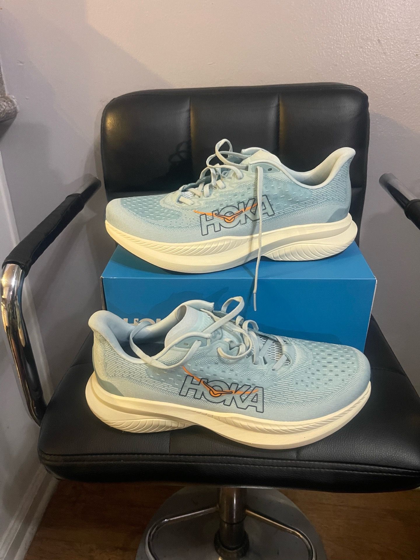 Hoka Mach 6/ size 10D Men’s $95