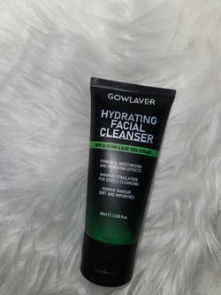 Gowlaver Hydrating Facial Cleanser in a 60ml tube