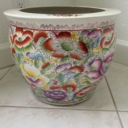 14 X 11 Hand Painted Gold & Colorful Asian Chinese Chinoiserie Oriental Koi Fish Round Planter Pot For Plant Or Tree $100. 