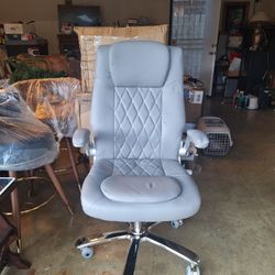 New Gray Office Chair
