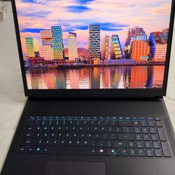 Alienware Area 51 RTX 5090 Gaming Laptop Ultra 9 64GB 2TB