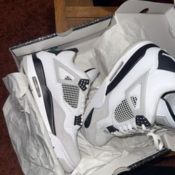 Air Jordan Retro 4’s