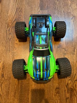 Traxxas Maxx (Barely Used)