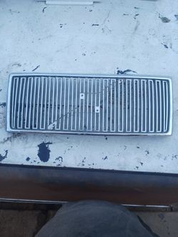 Volvo Grill Never Installed