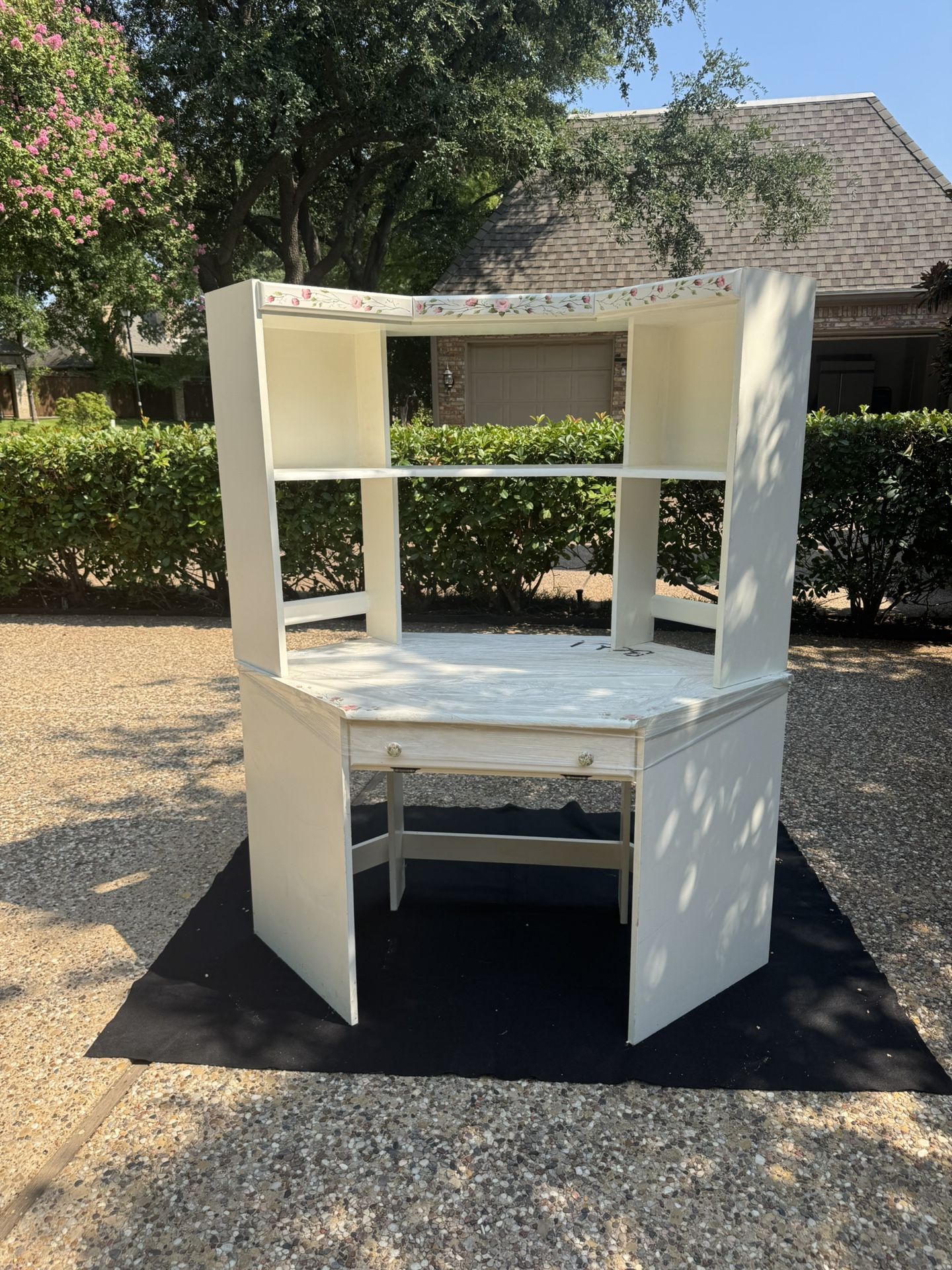 White Floral Painted Corner Vanity