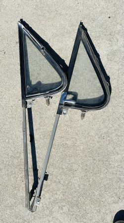 Ford F-100 Vent Windows From  a 1971 Truck