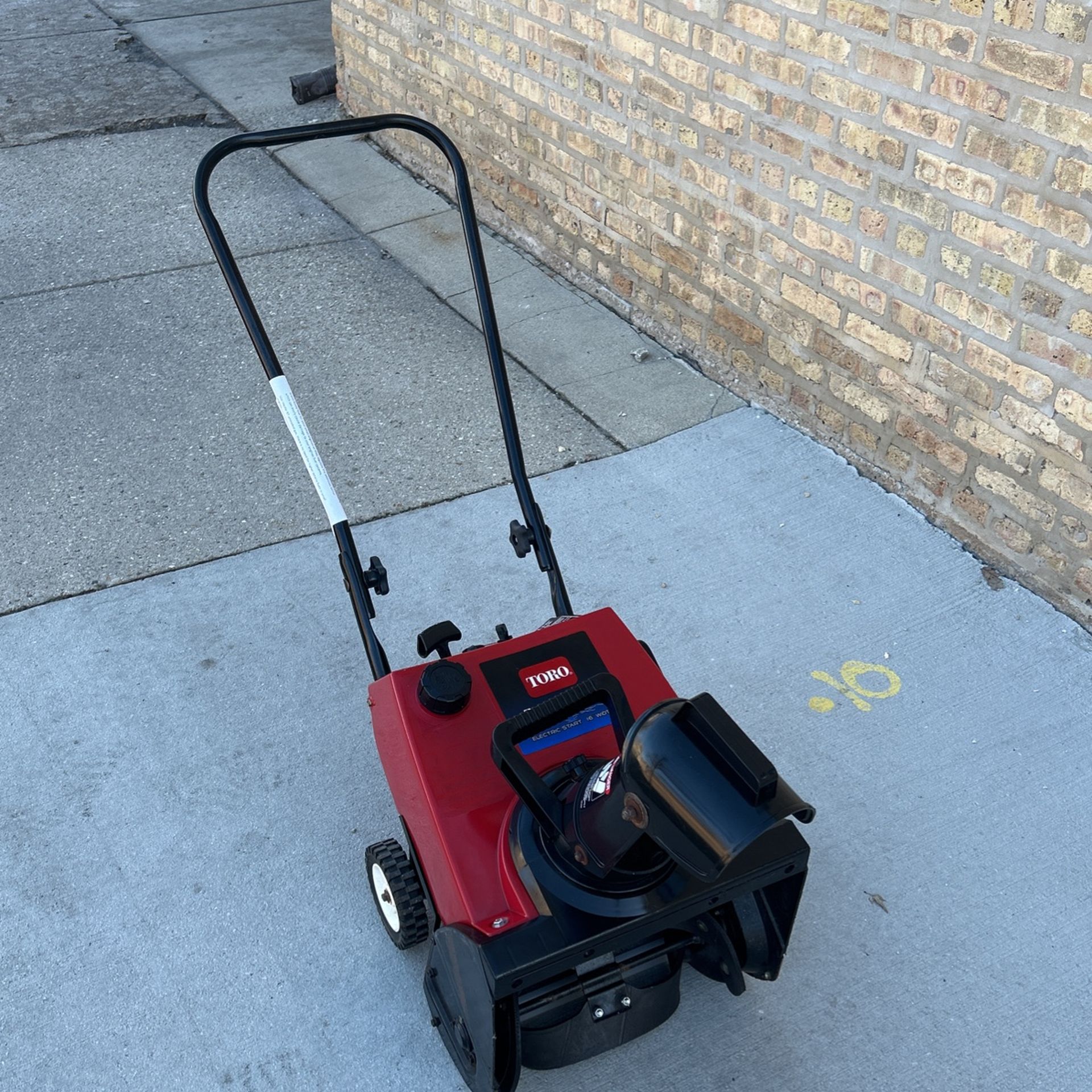 Reconditioned 16” Toro Powerlite. With Electric Start. 2 Cycle.