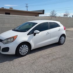 2012 Kia Rio EX Hatchback 