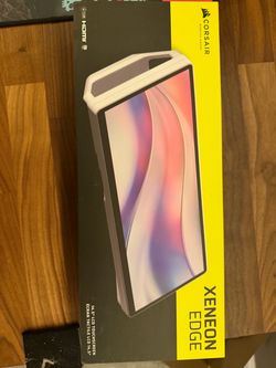 Corsair xenoen edge with mount for pc case white