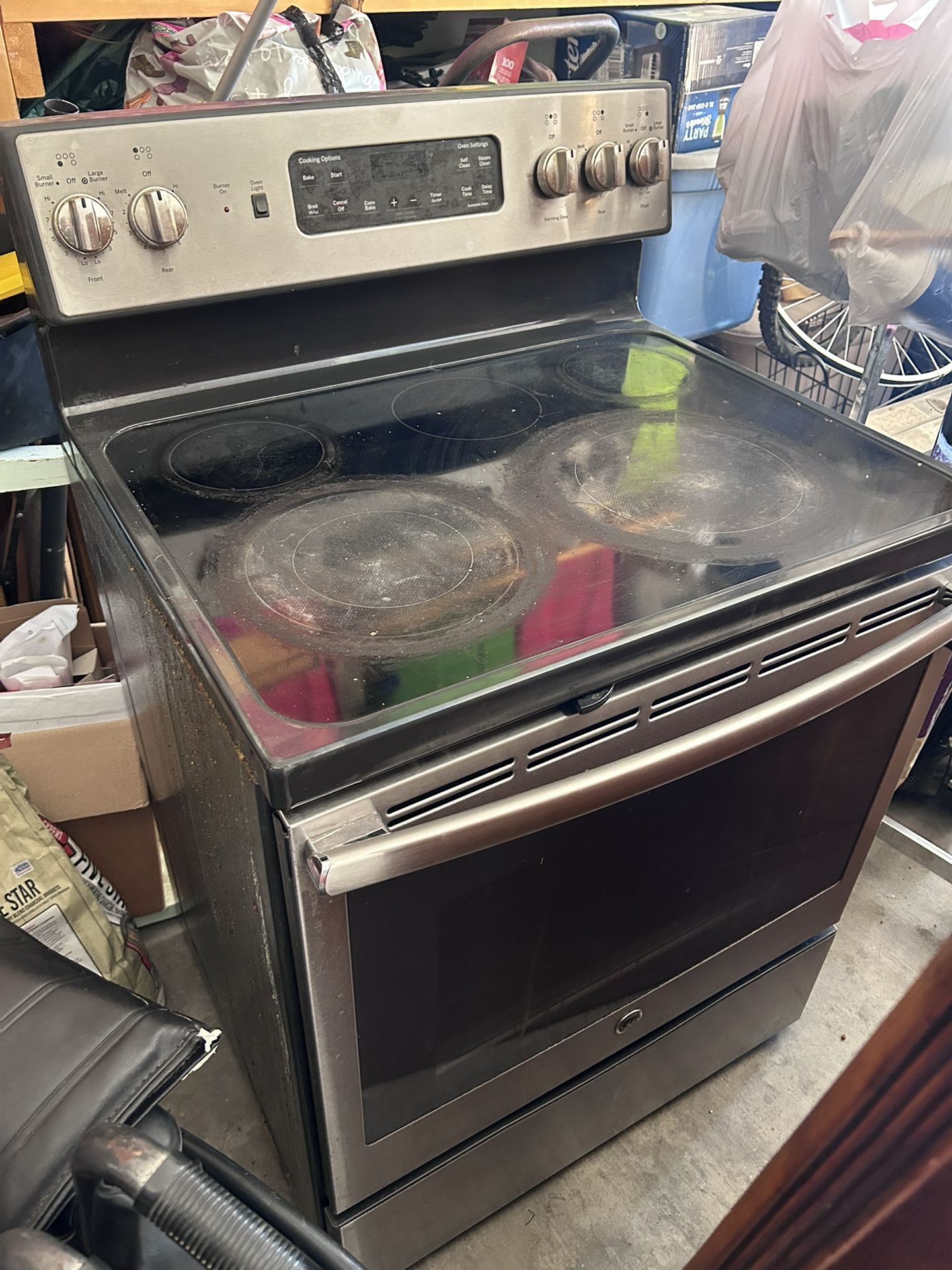 GE Electric Stove
