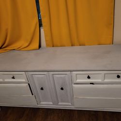 Grey Dresser