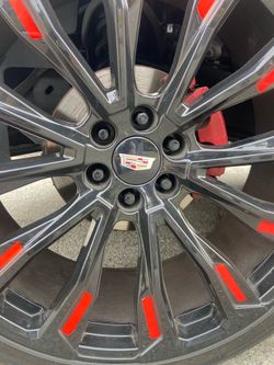 escalade center caps 3 1/4