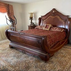 Michael Amini Cortina Bedroom Set