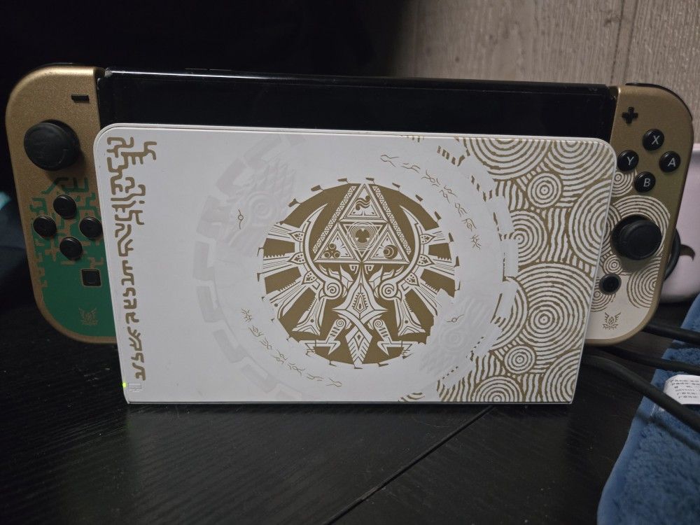 Limited Edition Zelda Tears Of The Kingdom Nintendo Switch.