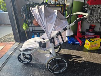 BabyGap Classic Lightweight Jogging Stroller