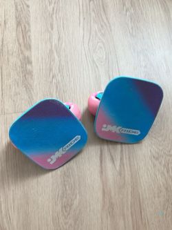 Skates