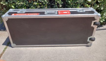 Anvil Guitar Case w/wheels For Acoustic Guitar