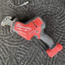  Milwaukee M18 FUEL 18V Lithium-Ion Brushless Cordless HACKZALL Reciprocating Saw