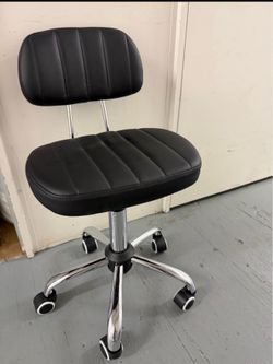 Lash table, chair and lamp