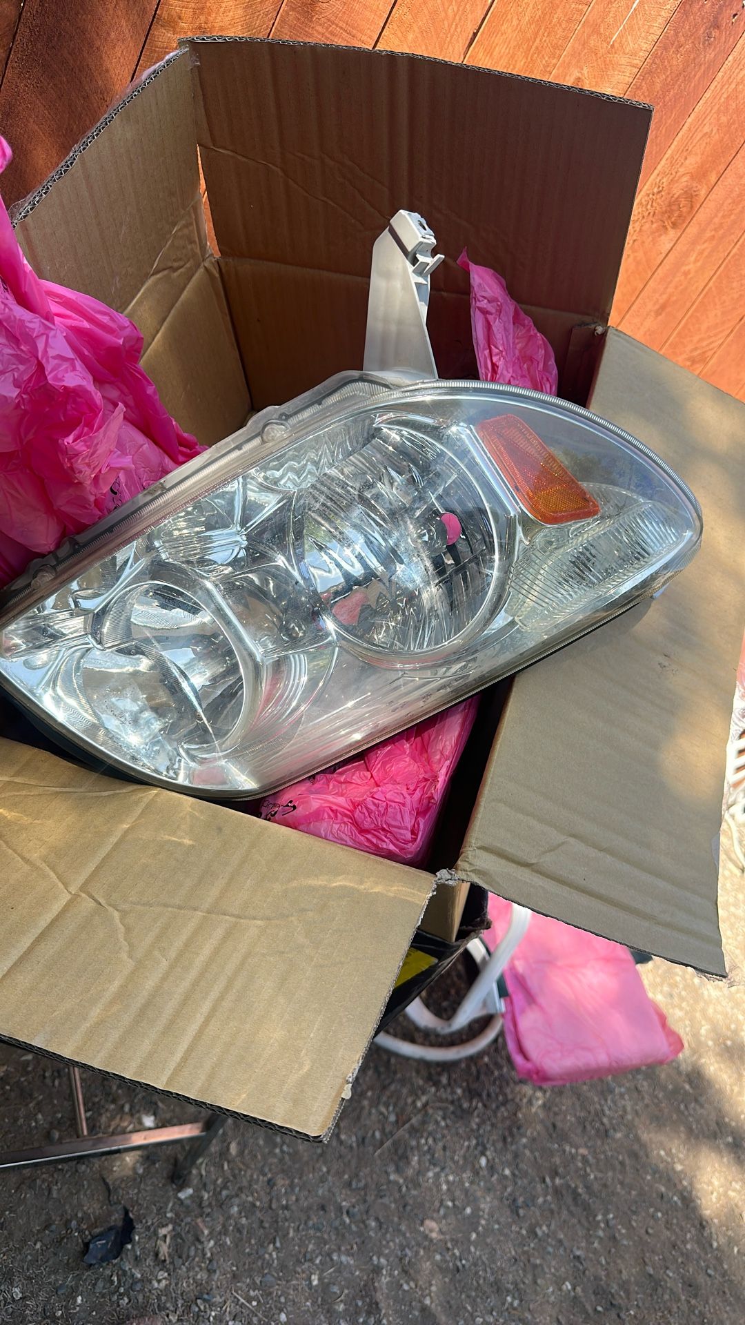 03-09 4 Runner OEM Headlights 
