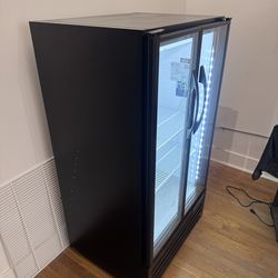 Commercial refrigerator for buisness