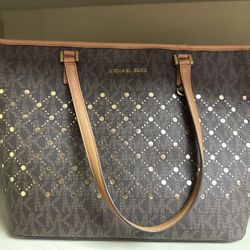 Micheal Kors Tote 