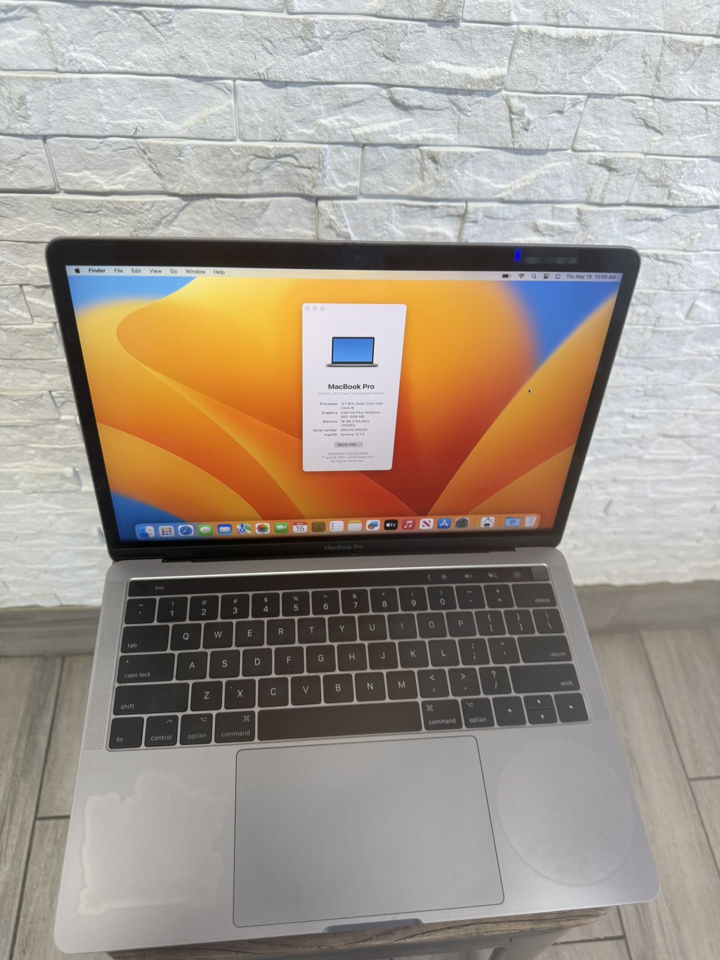 Apple 2017 MacBook Pro 13- Inch 3.1 GHz I5 16Gb/500 SSD Laptop Touchbar