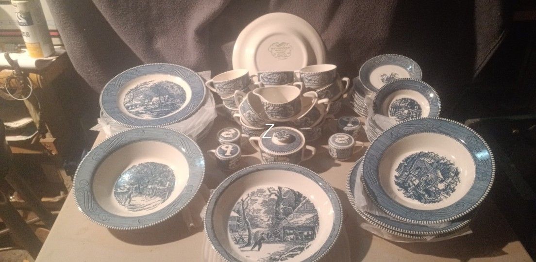 Currier & Ives Vintage Dining Set 100