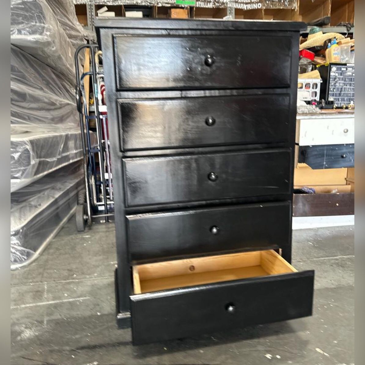 Dresser