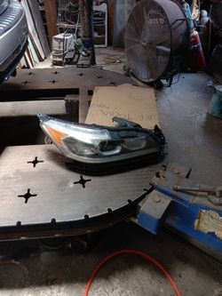 2016 Honda Accord Passager Side Headlight