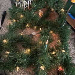 Pre-Lit Garland 
