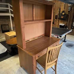 Desk With Removeable Hutch And Matching Chair
