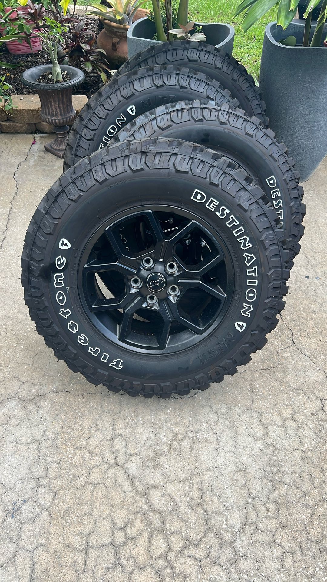 New Jeep Tires And Rims . Removed From 2025 Jeep Gladiator With 3 Miles