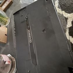 Amp For 2 12in Speakers  