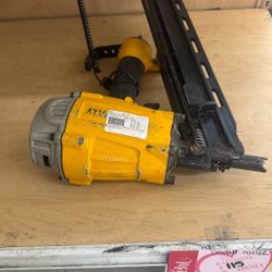 Dewalt Nailer 