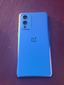 Plus 1 phone 128 gigs unlocked