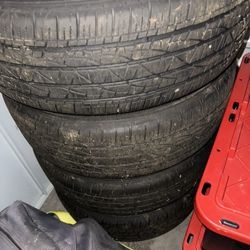 225/65R17 Tires RAV4