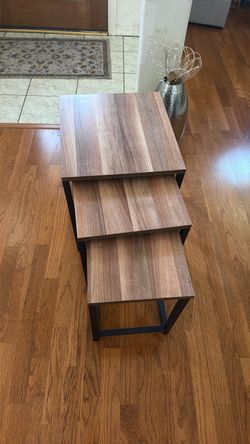Set of 3 Nesting Tables Wood and Metal