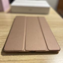 Folio Case (iPad 7th & 8th Generation)