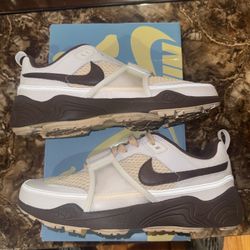 Travis Scott Zoom Field Jaxx