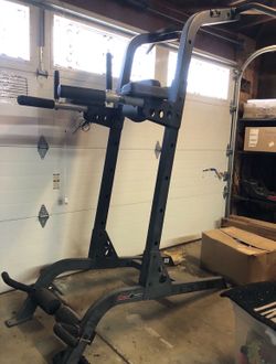 Power Tower pull up and dip rack for home gym