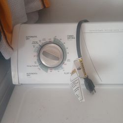 GAS DRYER 