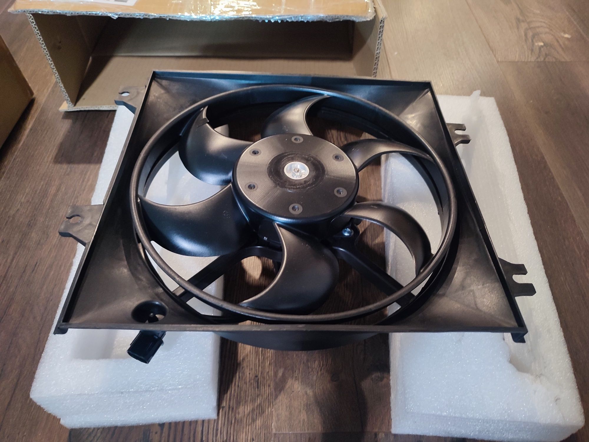 Premium Engine Radiator Cooling Fan Assembly Compatible with Select Hyundai Models
