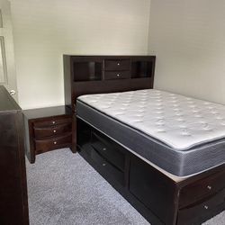 5 Piece Bedroom Set