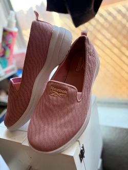 Reebok Slip-On Sneakers Pink knit/Size:8W
