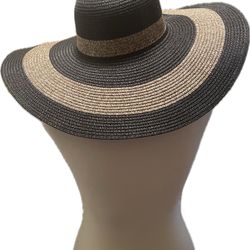 Wide brimmed sun hat