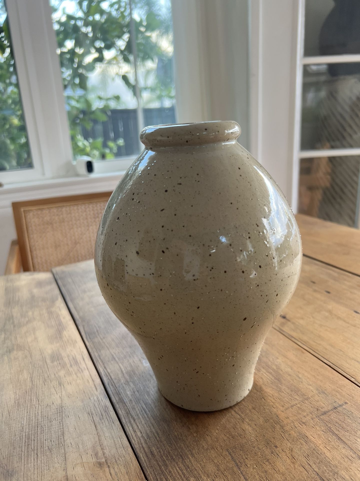 Ceramic Pottery High Gloss Flower Vase Beige