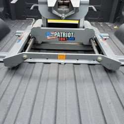 BW Patriot Slider Hitch