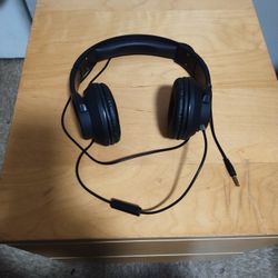 Black Headphones 🎧